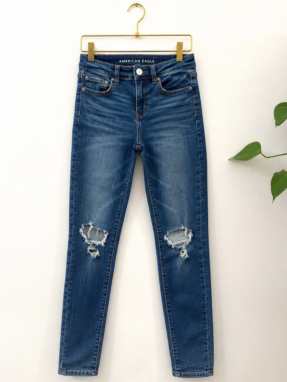 American Eagle Women’s Hi-Rise Soft Knit Distressed Jegging Jeans Size 4